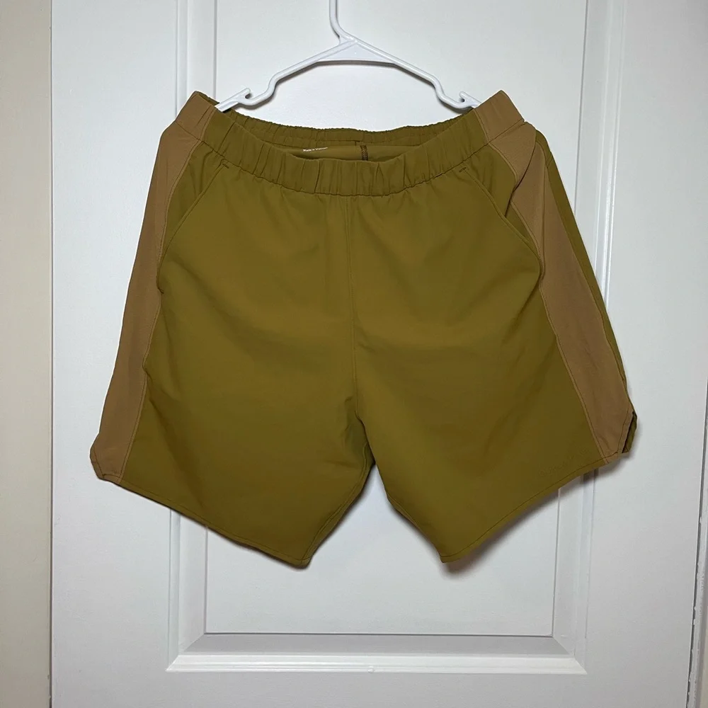 OUTDOOR VOICES Men's High Stride Train 7" Short with Pockets Patchouli Medium - Picture 2 of 4
